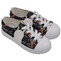 Easter bunny  Kids  Low Top Canvas Sneakers View3