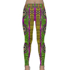 Sunset Love In The Rainbow Decorative Classic Yoga Leggings by pepitasart