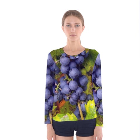 Grapes 1 Women s Long Sleeve Tee by trendistuff