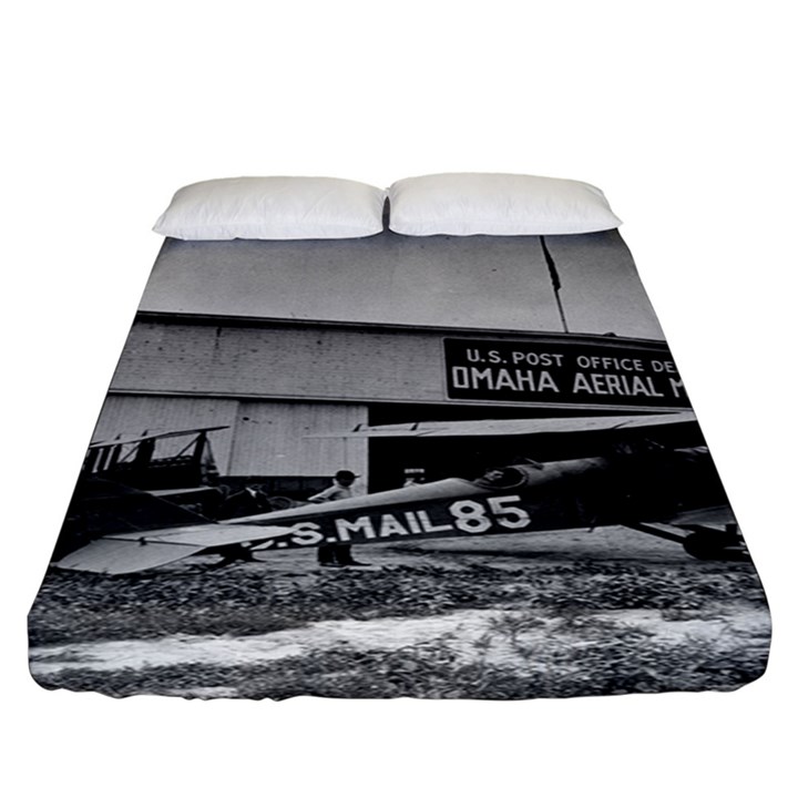 Omaha Airfield Airplain Hangar Fitted Sheet (King Size)