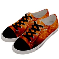 Spectacular Solar Prominence Men s Low Top Canvas Sneakers