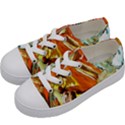 Dscf1503 - with themis on a shade Kids  Low Top Canvas Sneakers View2