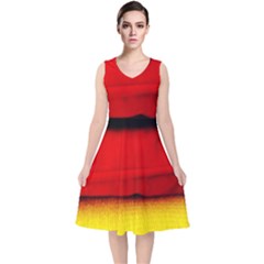 Colors And Fabrics 7 V-neck Midi Sleeveless Dress 