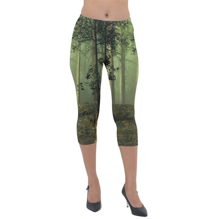 Forest Tree Landscape Lightweight Velour Capri Leggings 