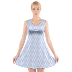 Alice Blue White Kisses In English Country Garden V-neck Sleeveless Dress