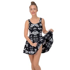 Black And White Florals Background  Inside Out Casual Dress by flipstylezfashionsLLC