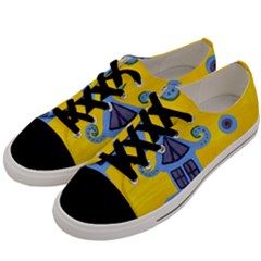 Blue House Men s Low Top Canvas Sneakers