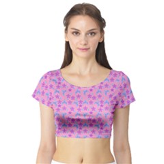 Pink Star Blue Hats Short Sleeve Crop Top