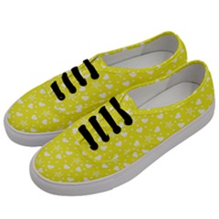 Hearts And Star Dot Yellow Men s Classic Low Top Sneakers