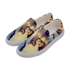  Women s Canvas Slip Ons