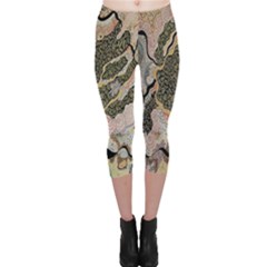 Lizard Volcano Capri Leggings 