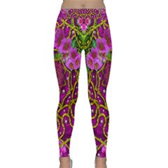 Star Of Freedom Ornate Rainfall In The Tropical Rainforest Classic Yoga Leggings by pepitasart