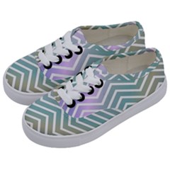 Zigzag Line Pattern Zig Zag Kids  Classic Low Top Sneakers by Sapixe