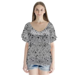 Cracked Texture Abstract Print V-Neck Flutter Sleeve Top