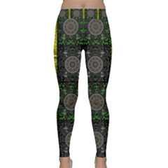 Stars And Flowers Decorative Classic Yoga Leggings by pepitasart