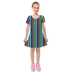 Retro Stripe 1 Vertical Retro Stripe 1 Kids  Short Sleeve Velvet Dress