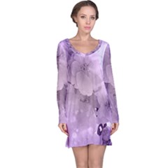 Wonderful Flowers In Soft Violet Colors Long Sleeve Nightdress
