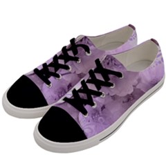 Wonderful Flowers In Soft Violet Colors Men s Low Top Canvas Sneakers