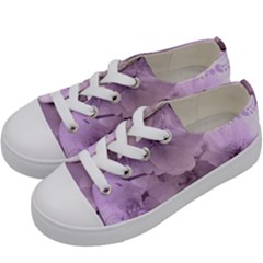 Wonderful Flowers In Soft Violet Colors Kids  Low Top Canvas Sneakers