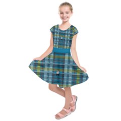 Playing With Plaid Kitten (blue) Pattern Kids  Short Sleeve Dress by emilyzragz