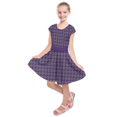 Luv Machine Robot Houndstooth Pattern (purple) Kids  Short Sleeve Dress by emilyzragz