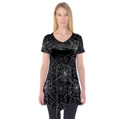 Pattern Spiderweb Halloween Gothic on black background Short Sleeve Tunic 