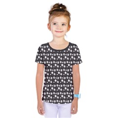 Pattern Skull Bones Halloween Gothic on black background Kids  One Piece Tee