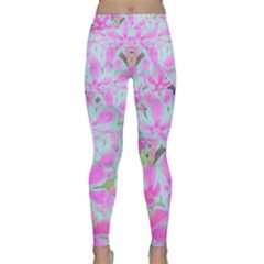 Hot Pink And White Peppermint Twist Flower Petals Classic Yoga Leggings