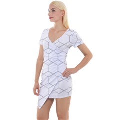 Honeycomb pattern black and white Short Sleeve Asymmetric Mini Dress