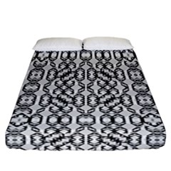 Black And White Intricate Modern Geometric Pattern Fitted Sheet (california King Size) by dflcprintsclothing