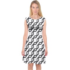 Diagonal Stripe Pattern Capsleeve Midi Dress by Alisyart