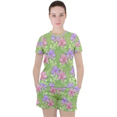 Lily Flowers Green Plant Women s Tee And Shorts Set