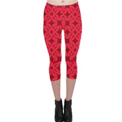 Red Magenta Wallpaper Seamless Pattern Capri Leggings 