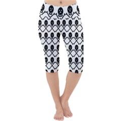 Skull Crossbones Pirate Backdrop Lightweight Velour Cropped Yoga Leggings