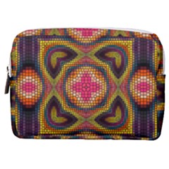 Kaleidoscope Art Pattern Ornament Make Up Pouch (medium)