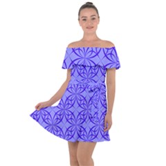 Decor Pattern Blue Curved Line Off Shoulder Velour Dress