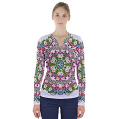 Floral Wreath Tile Background Image V-Neck Long Sleeve Top