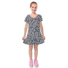 Black And White Abstract Kids  Short Sleeve Velvet Dress by retrotoomoderndesigns