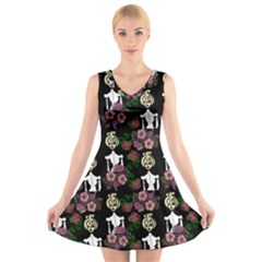 Victorian Girl Black V-Neck Sleeveless Dress