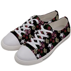 Victorian Girl Black Women s Low Top Canvas Sneakers