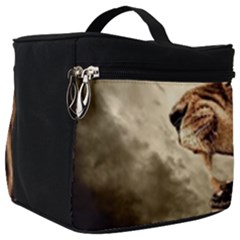 Roaring Lion Make Up Travel Bag (big) by Sudhe