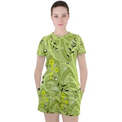 Seamless Pattern Green Garden Women s Tee and Shorts Set