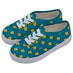 Toast With Cheese Funny Retro Pattern Turquoise Green Background Kids  Classic Low Top Sneakers by genx