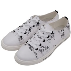 Pigs Handrawn Black And White Square13k Black Pattern Skull Bats Vintage K Women s Low Top Canvas Sneakers