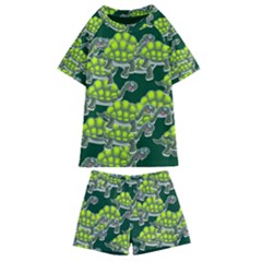Seamless Turtle Green Kids  Swim Tee And Shorts Set