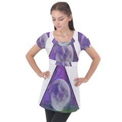 Form Triangle Moon Space Puff Sleeve Tunic Top