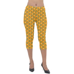 Pattern Halloween Pumpkin Color Leaf Lightweight Velour Capri Leggings 