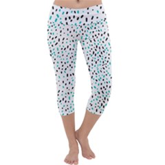 Seamless Texture Fill Polka Dots Capri Yoga Leggings