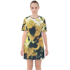 Yellow Snowballs Sixties Short Sleeve Mini Dress