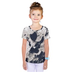 High Contrast Black And White Snowballs Kids  One Piece Tee